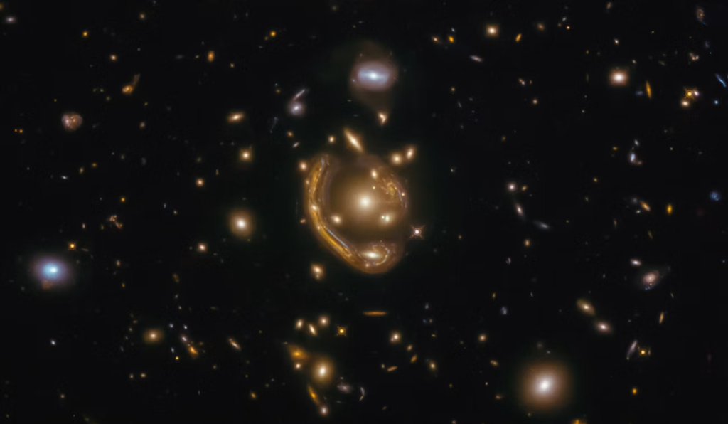 Lente gravitacional transforma a gravidade em uma gigantesca lupa cósmica