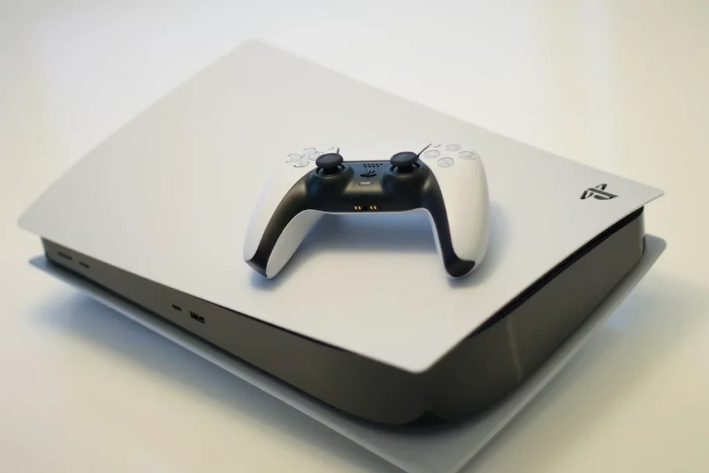 União Europeia afirma que não pode obrigar Sony a manter discos físicos no PlayStation
