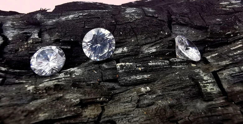Diamante é mais do que uma pedra preciosa e sua história começa nas profundezas da Terra